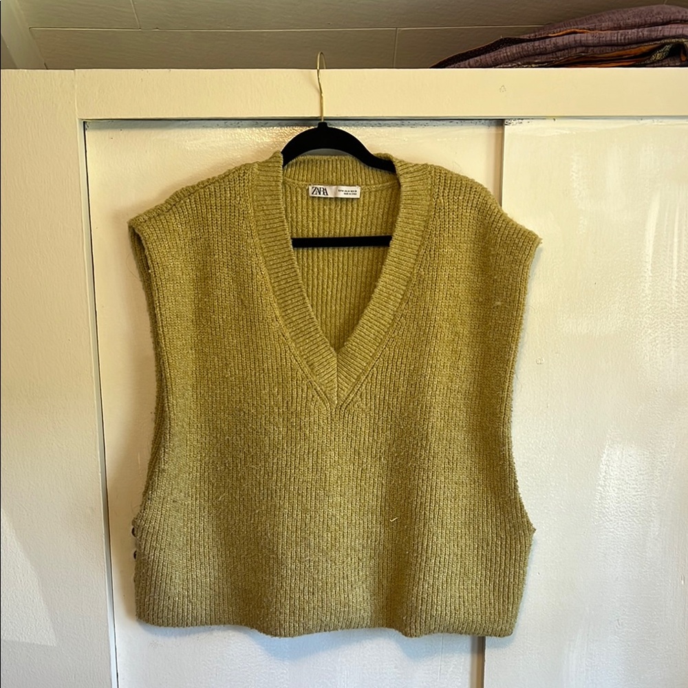 Zara Green V-Neck Sweater